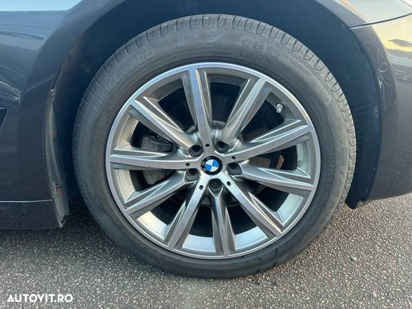 BMW Seria 5 520d xDrive Touring Aut. Sport Line - 27