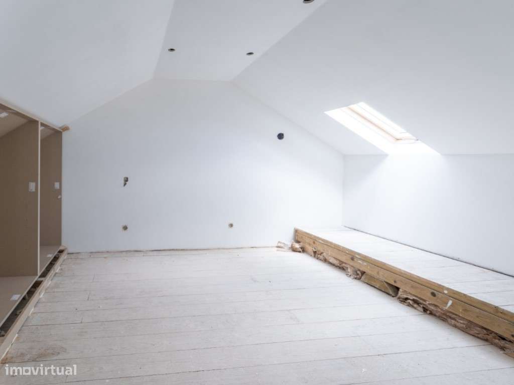 Excelente apartamento duplex T3 com vista mar-32