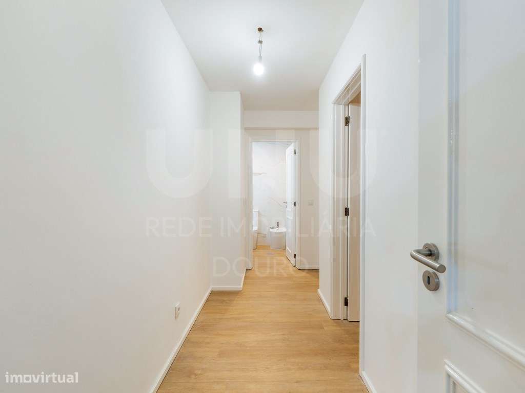 APARTAMENTO T1+1 RENOVADO | ARCA D´ÁGUA, PORTO-17