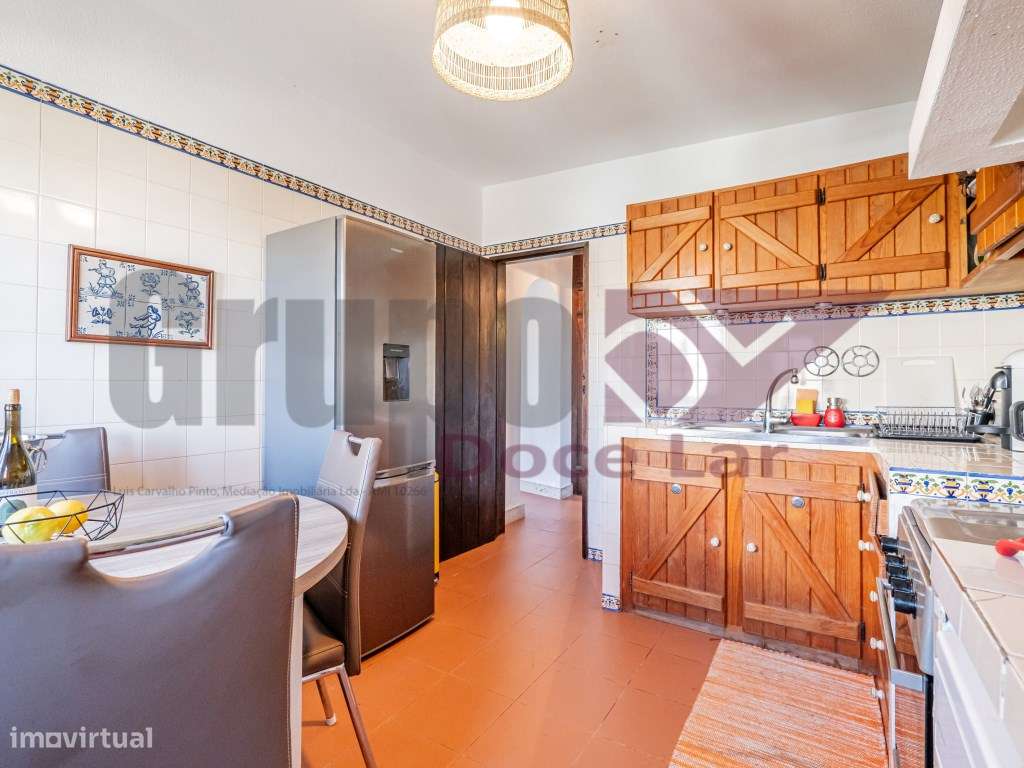 Moradia Isolada T3 com Piscina em Sesimbra-21