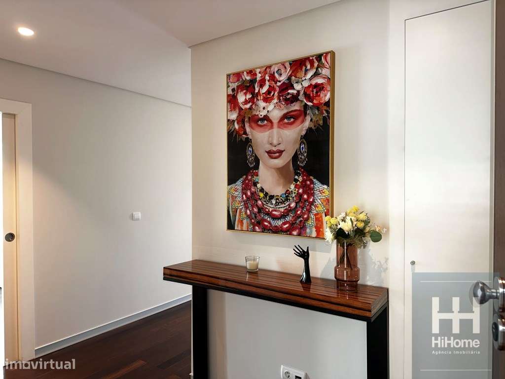 Apartamento T4 mobilado no Edificio Funchal Centrum-5