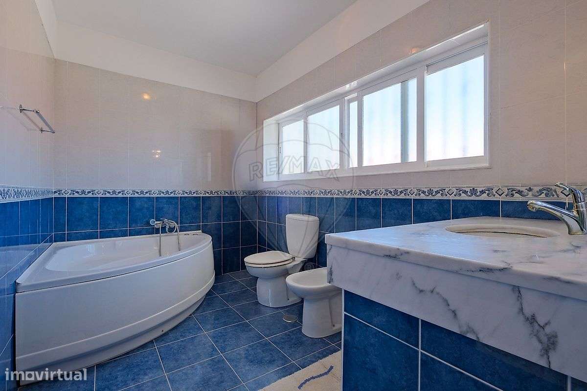 Moradia T4 para venda-33