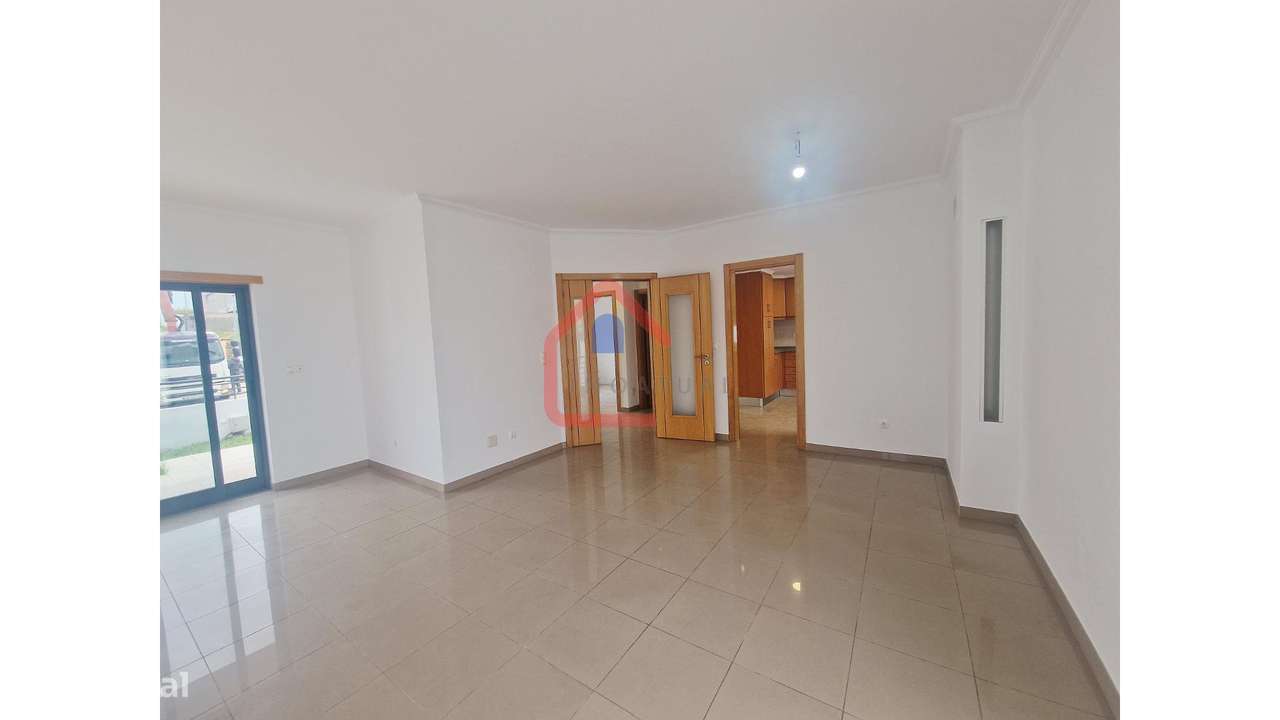 Moradia Isolada em Almada-6