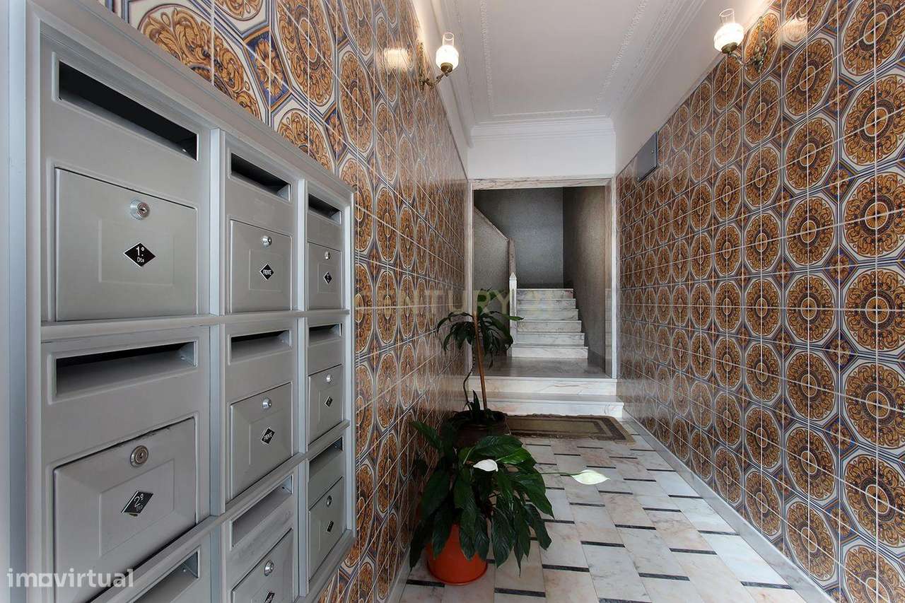 Apartamento T2 no Centro de Mem Martins-26