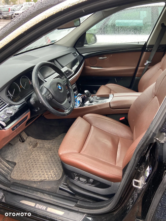 BMW 5GT 530d - 11