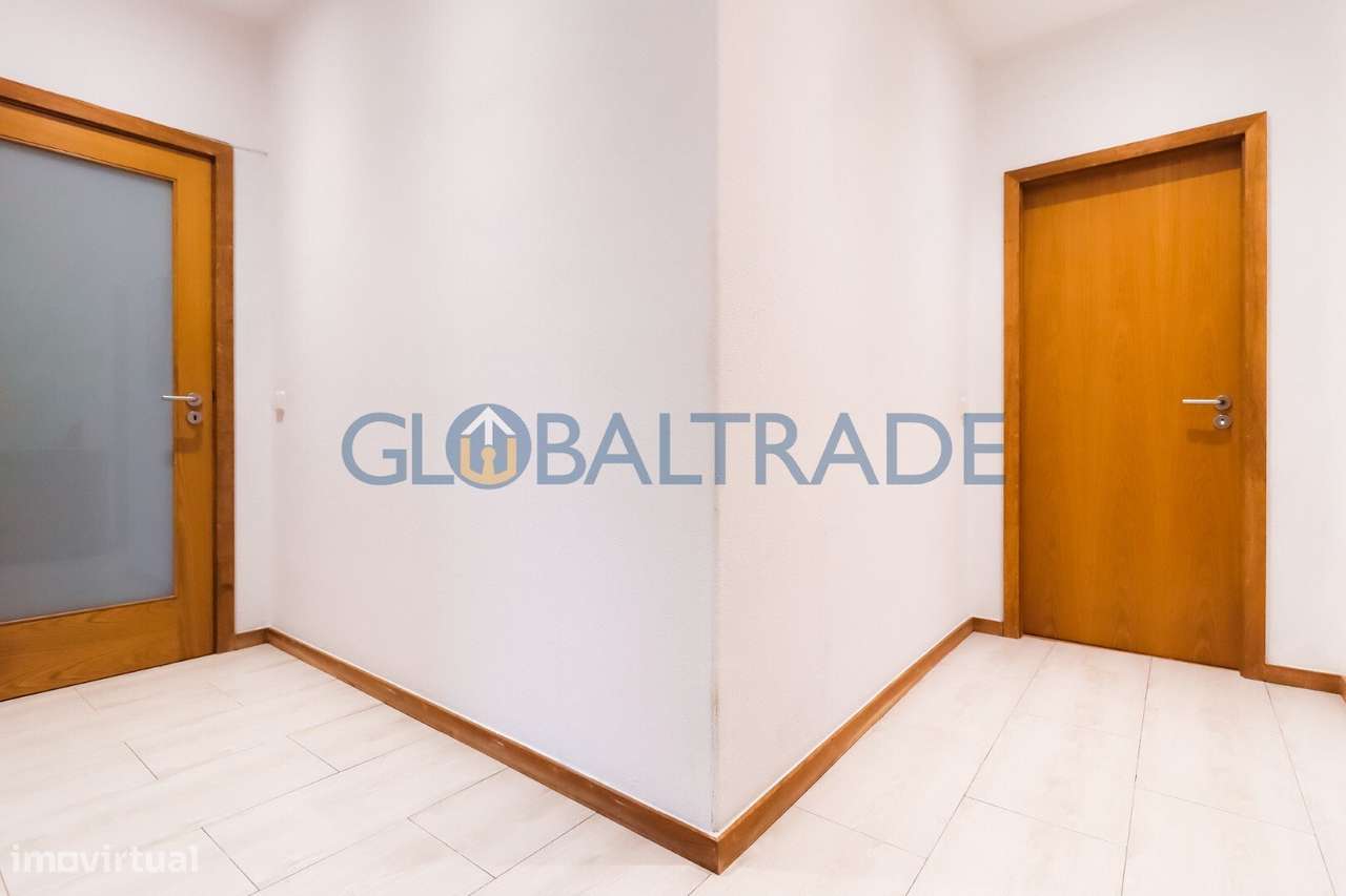 Apartamento T3 Equipado em São Cosme-28