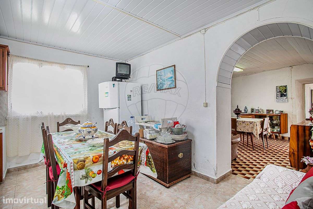 Moradia T2 para venda-19