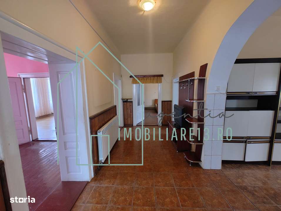 De vanzare apartament la Vila Saseasca, 3 camere, garaj si 491mp teren-9