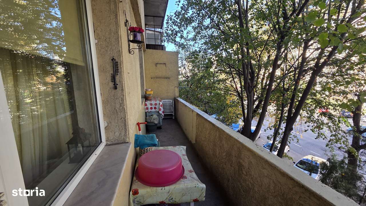 Pod Butelii, apartament 3 camere, decomandat, 70 mp, etaj 2/4-2