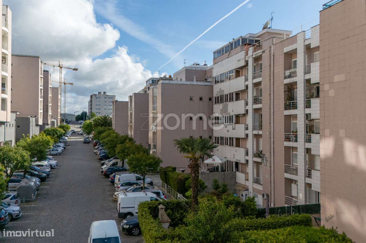 Apartamento T3 em Ferreiros, Braga-40