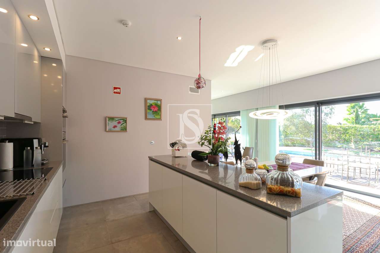 Fantástica moradia T3-8