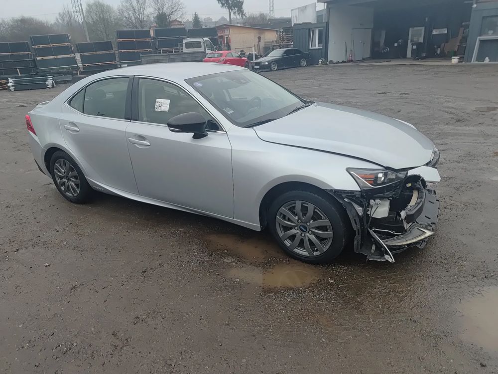 Lexus IS III 2017