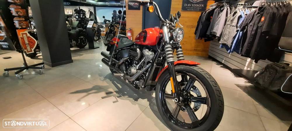 Harley-Davidson Street Bob - 11