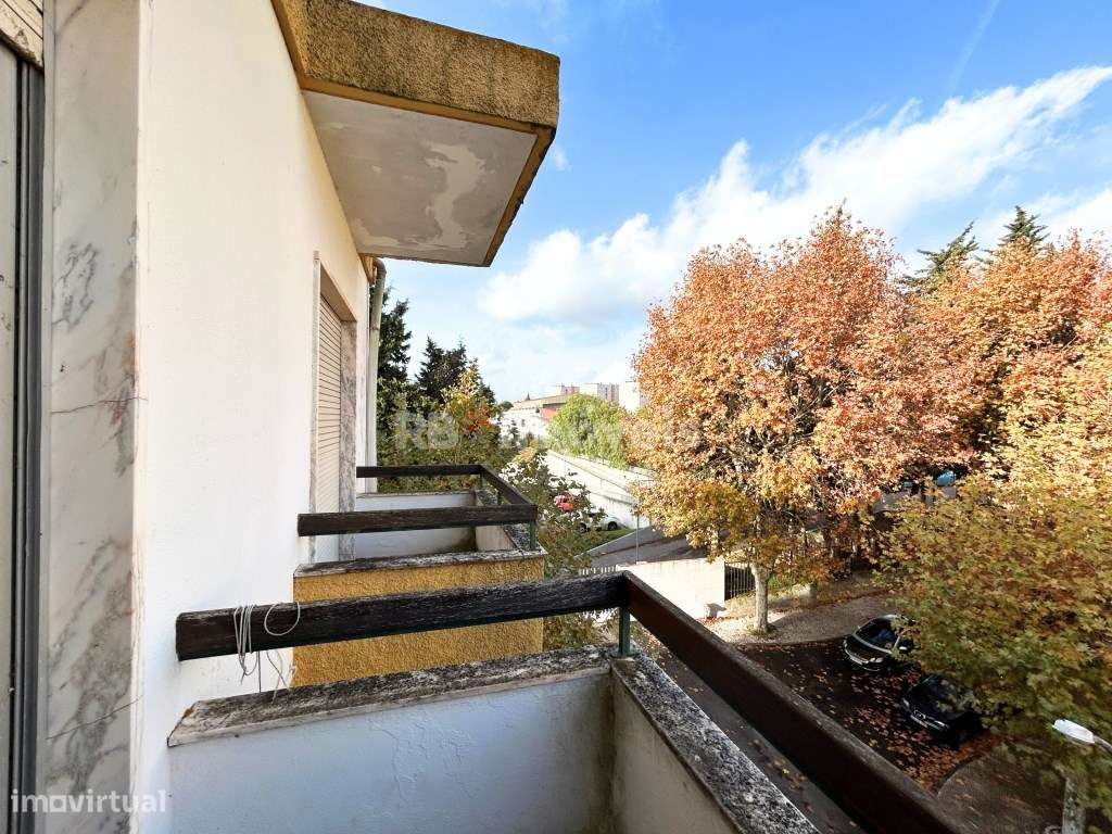 Apartamento T3 c/ Estacionamento e Sótão em Torres Novas - Grande imagem: 3/38