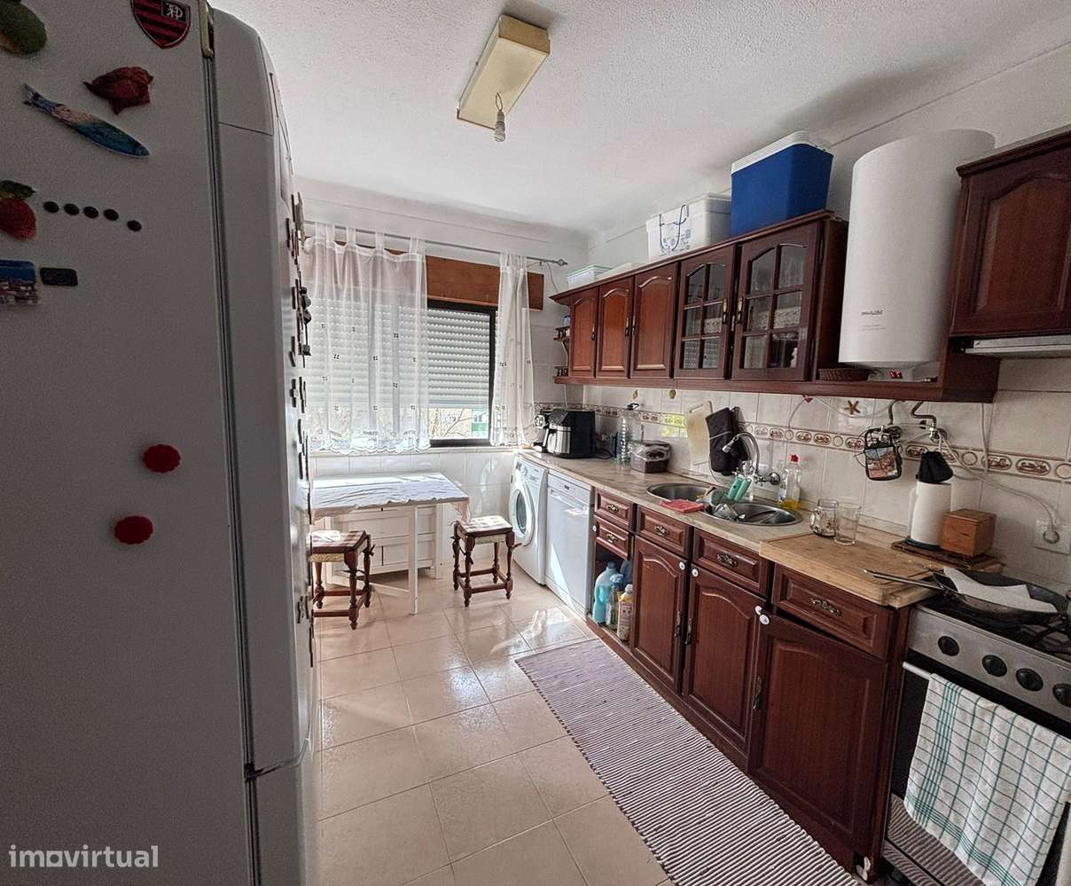 Apartamento T2 estádio Medideira, Amora - Grande imagem: 2/15