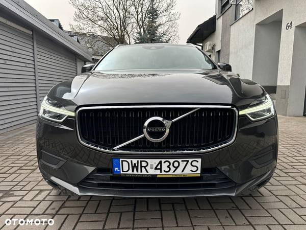 Volvo XC 60 D4 Momentum Pro - 11