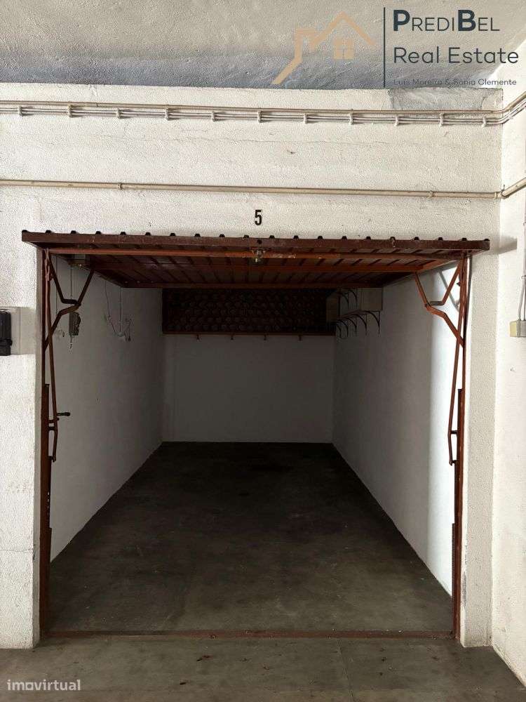 Garagem box Monte Abraão-9