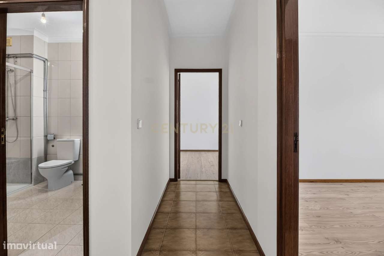 T3+1 com Garagem Fechada e Elevador | Lomar – Braga-11