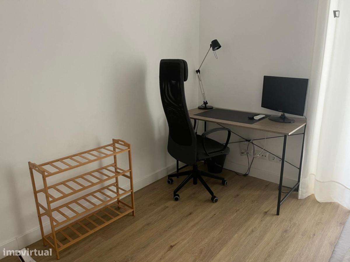 Quarto - localizado em Picoas Lisbon - Grande imagem: 4/7