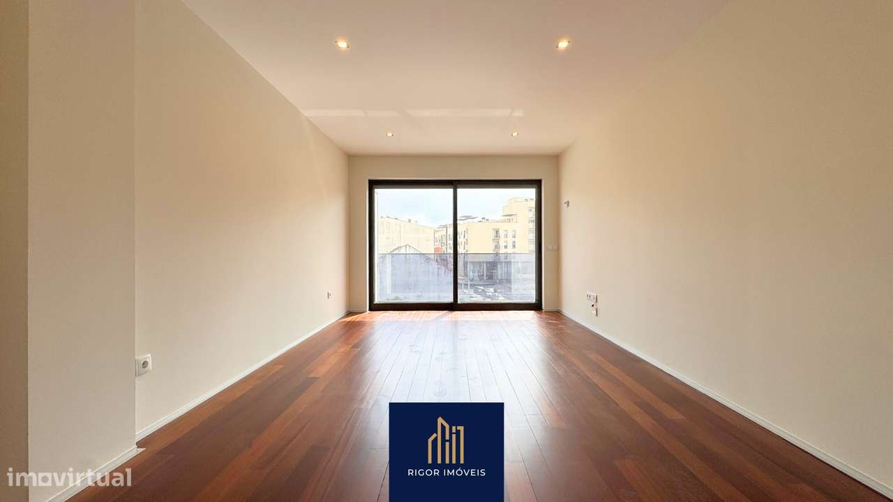 Apartamento T1 Semi-Novo | Póvoa de Varzim - Centro/Balnear-3