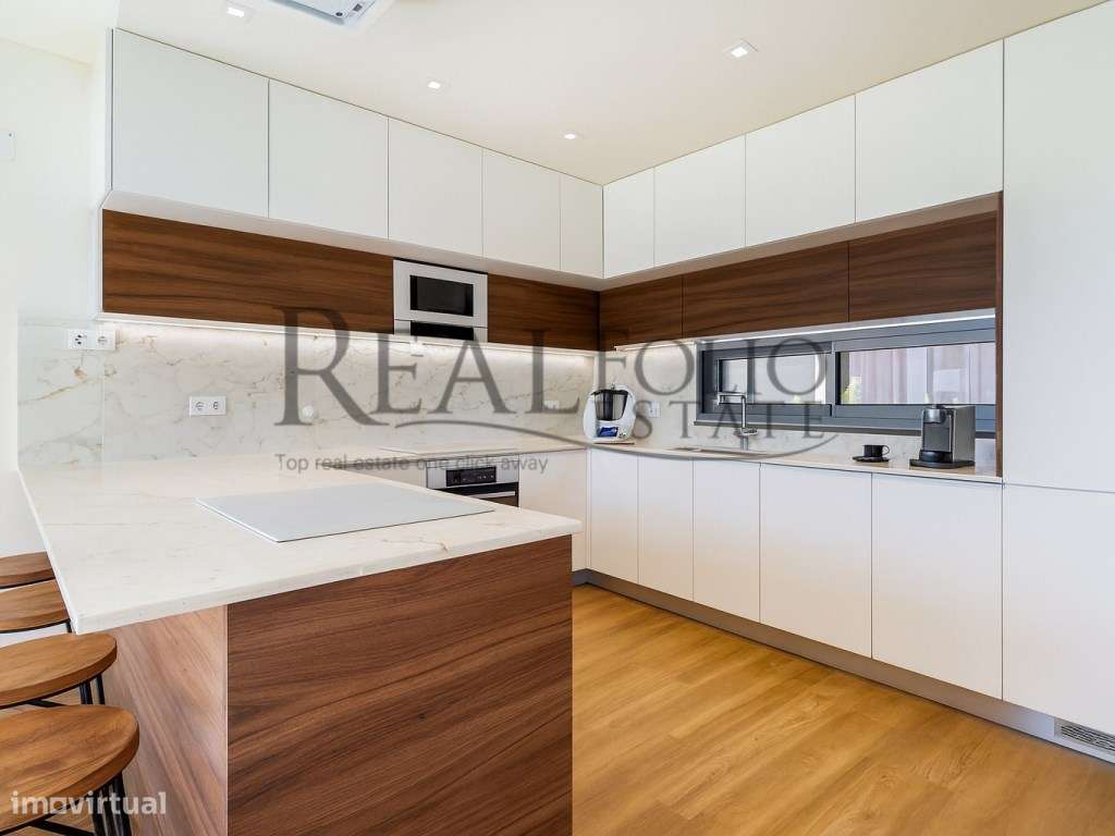 Moradia T4 com piscina em Cascais-9