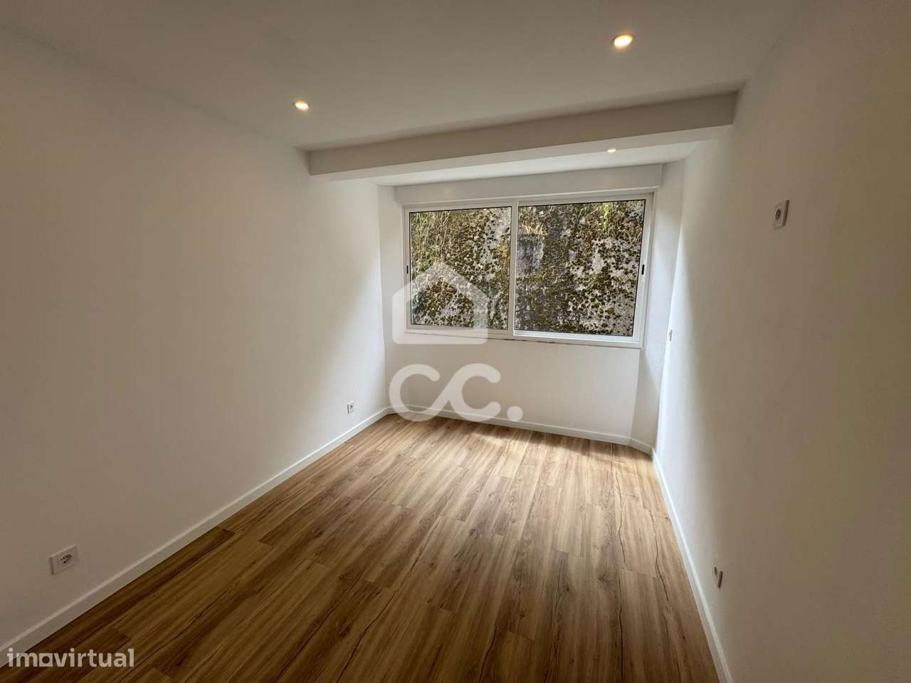 T2 totalmente remodelado na Buraca, Amadora — pronto a habitar-10