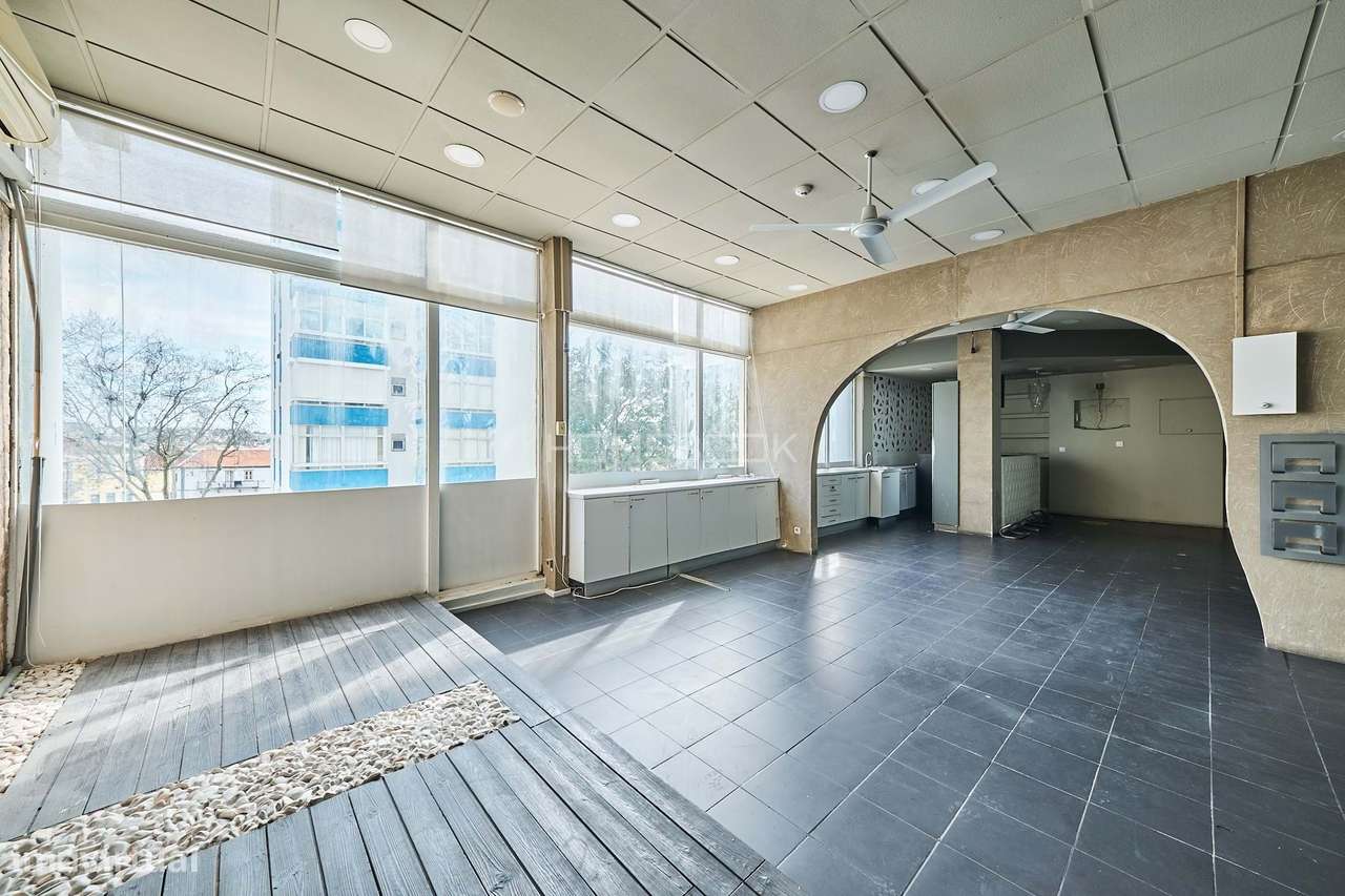 Loja com rendimento 1.300€/mês – Estoril - Grande imagem: 4/11