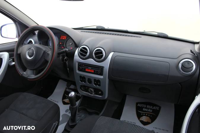 Dacia Sandero 1.2 - 13