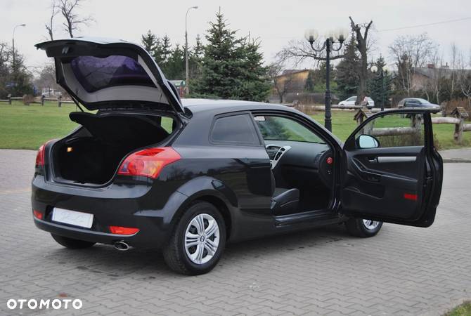 Kia Pro_cee'd 1.6 Crdi Comfort + - 19