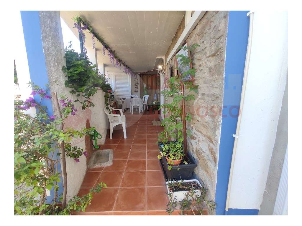 Moradia T3 , zona tranquila.-20