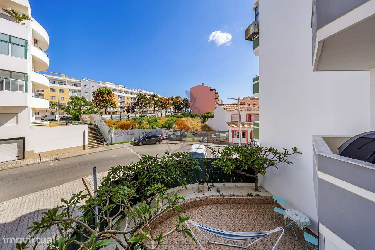 Apartamento T2 localizado a cerca de 600 metros da Praia em Quarteira-26