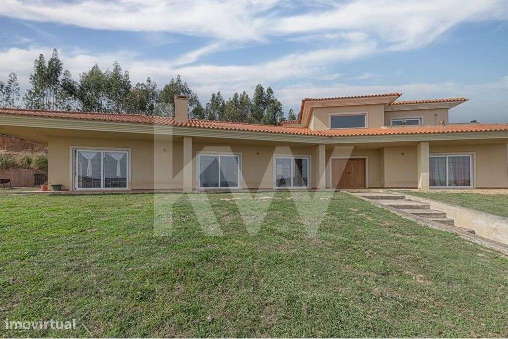 Moradia T5+1 I Torres Vedras I Lote 1.700m2 - Grande imagem: 2/60