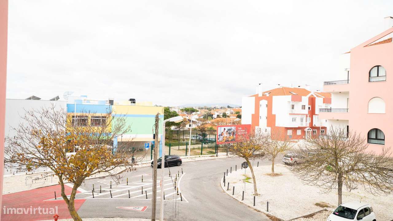 Apartamento T2 para arrendar no Arneiro – Rua de São Bento - Grande imagem: 2/35