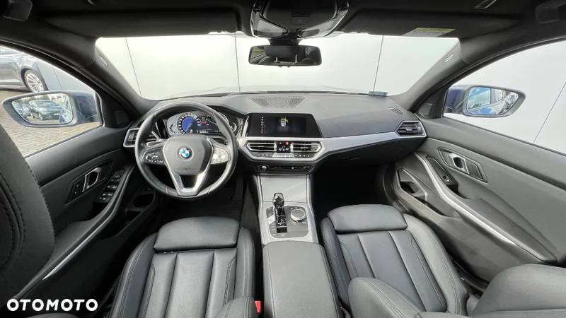 BMW Seria 3 320d Advantage sport - 17