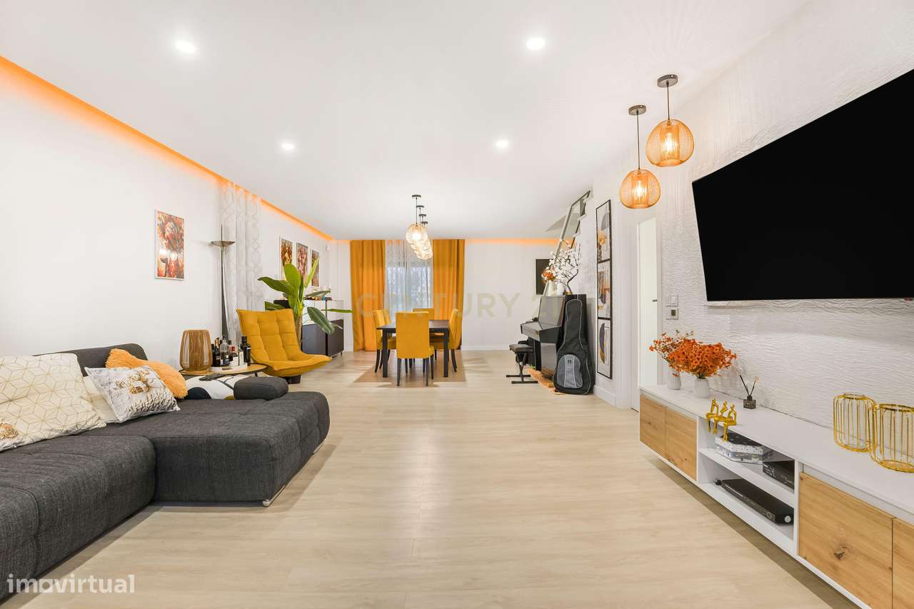 Qualidade de Vida e Bom Gosto nos Jardins de Santiago - 4 Quartos e 3-6