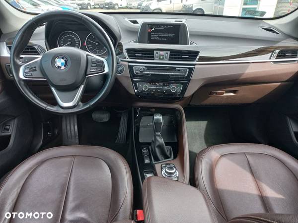 BMW X1 sDrive18d xLine - 15