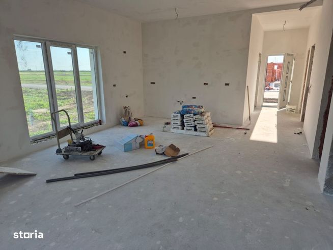 Vila NOUA individuala, 4 camere in Via Carmina, Arad, comision 0-2