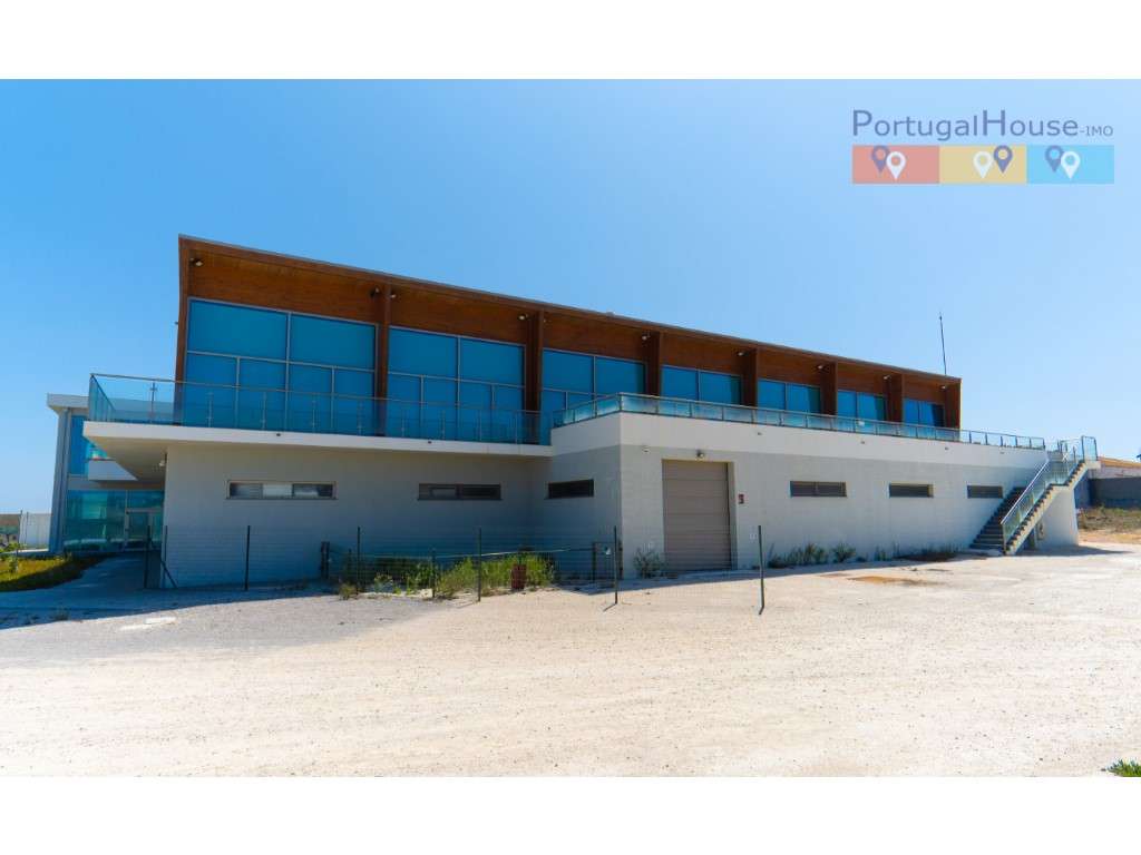 Edifício composto por restaurante com fábrica, viveiros e loja de m... - Grande imagem: 4/47