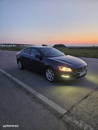 Volvo S60 D4 Geartronic - 6