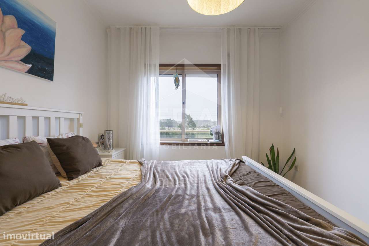 Apartamento T3 com Áreas Generosas em Serzedo-31