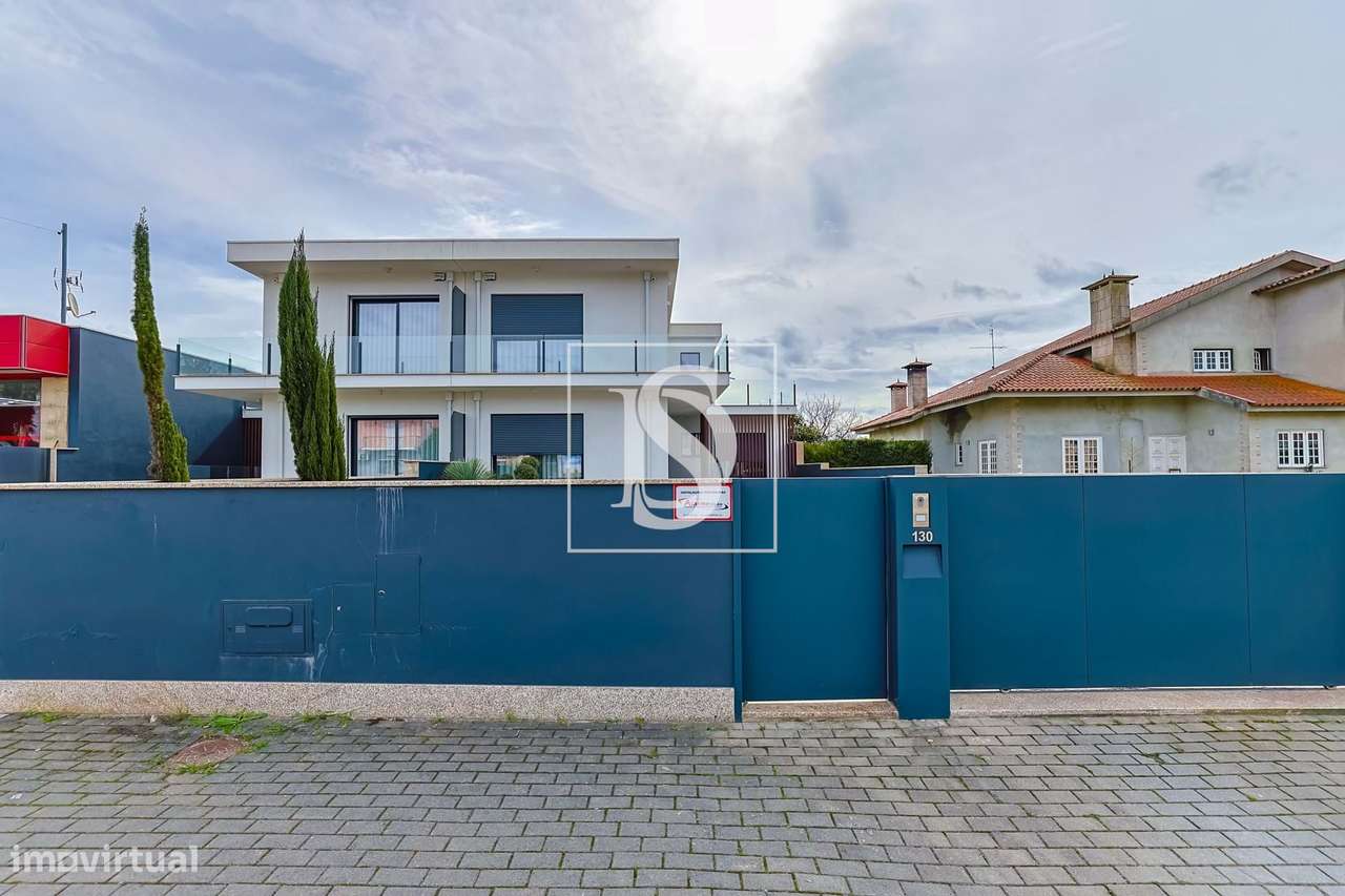 Moradia com 3 quartos e GARAGEM para 3/4 carros! - Grande imagem: 4/55