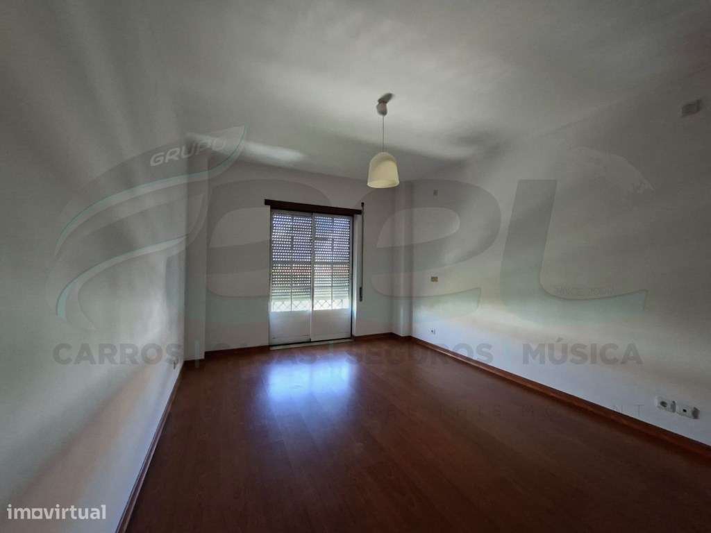 Apartamento T4 Almeirim-14