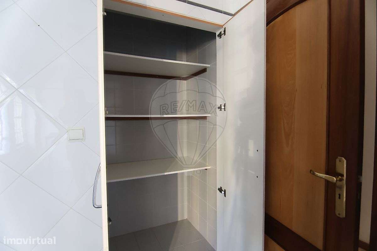 Apartamento T2 para arrendamento - Grande imagem: 4/16