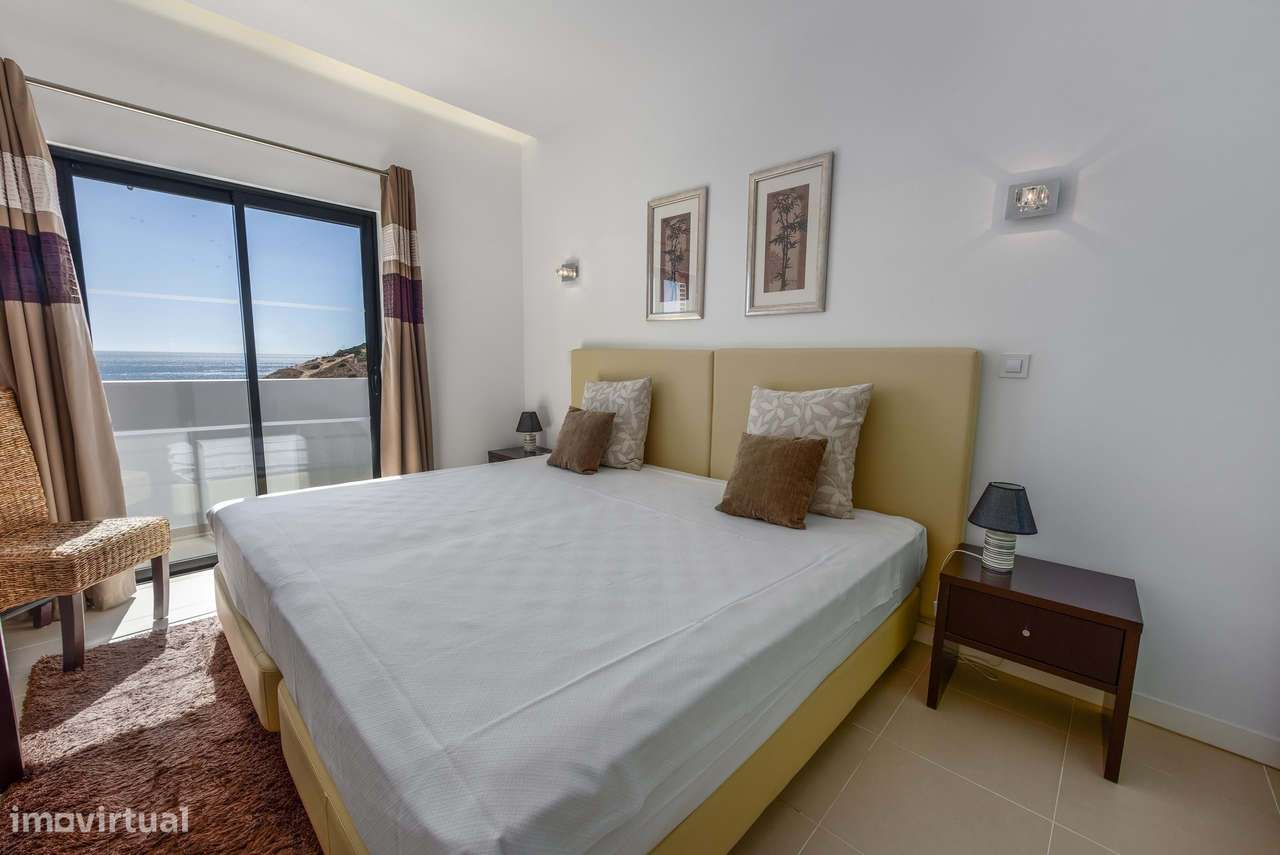 Apartamento de 2 quartos com vistas espetaculares para o mar-18