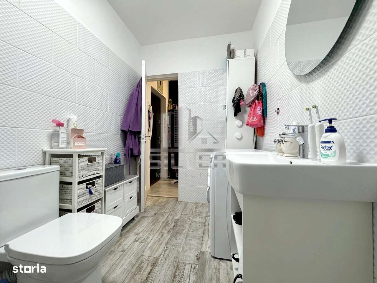 Apartament cu 2 camere+terasa de 23.6 mp/zona străzii Eroilor.-11