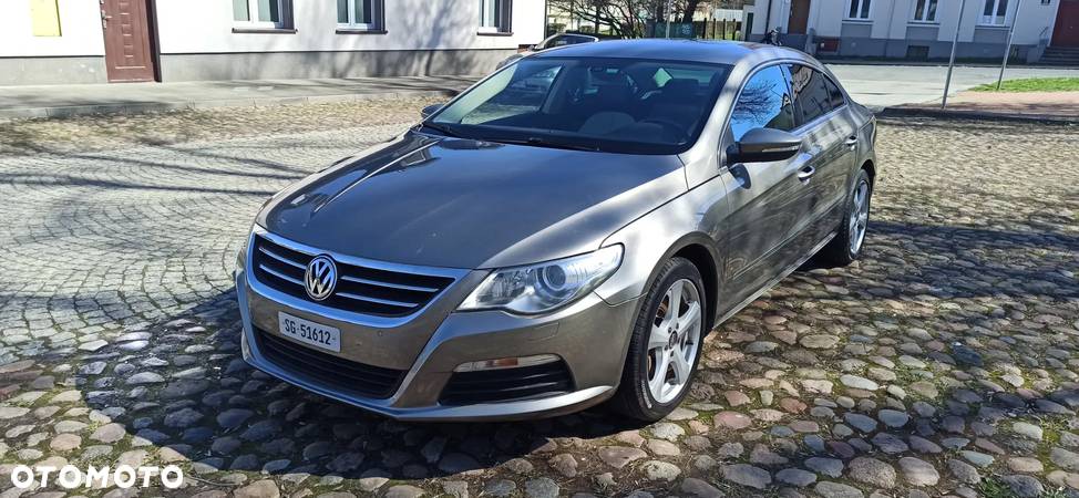 Volkswagen Passat CC - 24