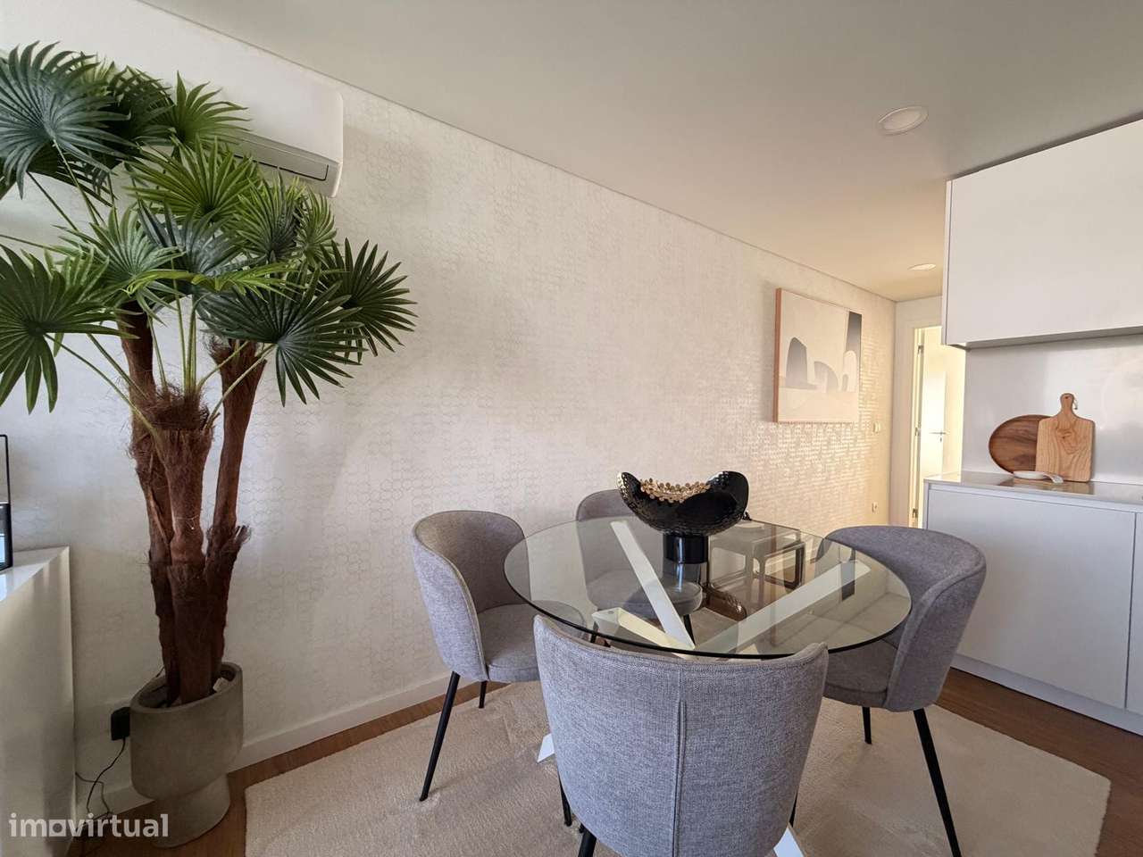 Apartamento T2 Duplex Mobilado na Av. Dr. Lourenço Peixinho-5