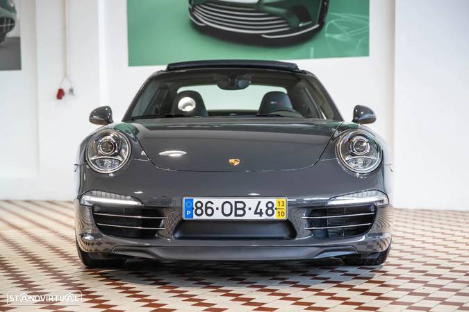 Porsche 991 Carrera 2 50th Anniversary Edition PDK - 2