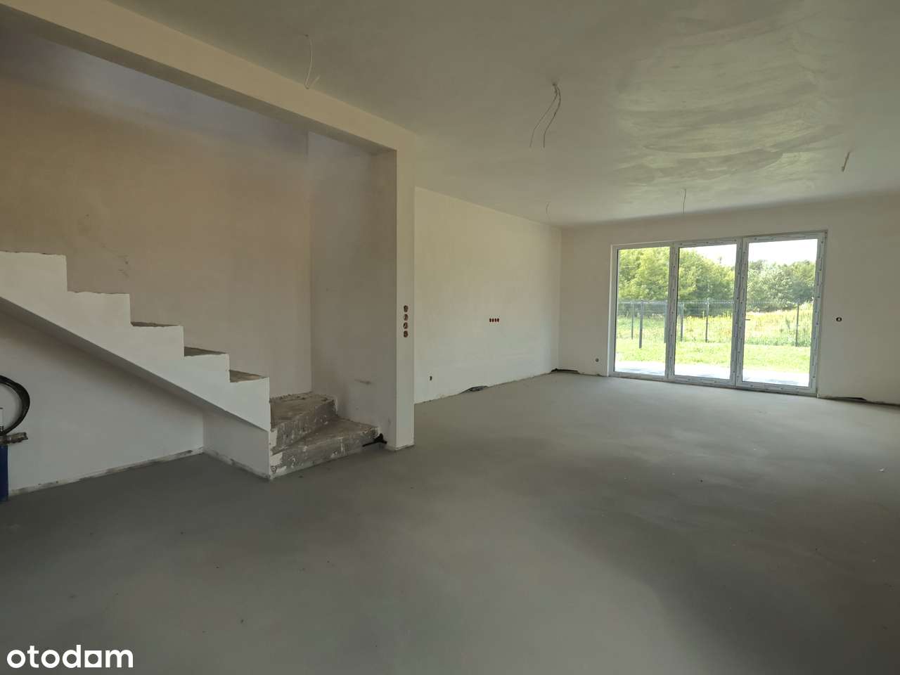 Nowoczesny dom w zabudowie bliźniaczej - Słomin-11