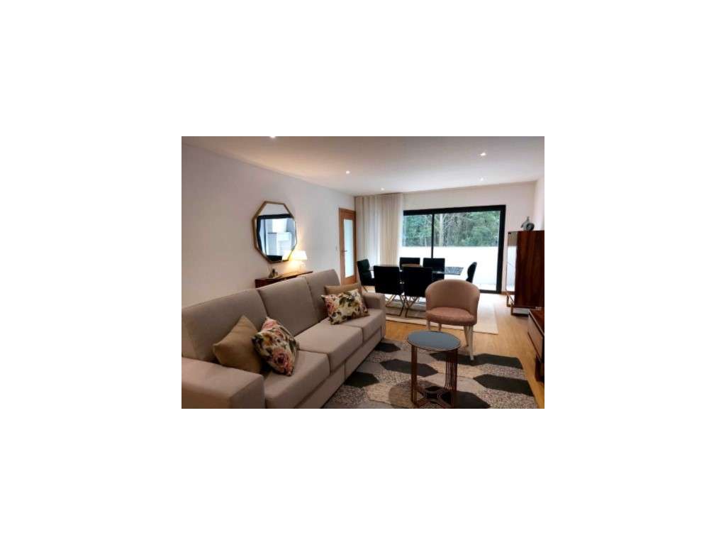 Apartamento T3 em Moreira da Maia, com 3 frentes, churrasqueira na ...-14